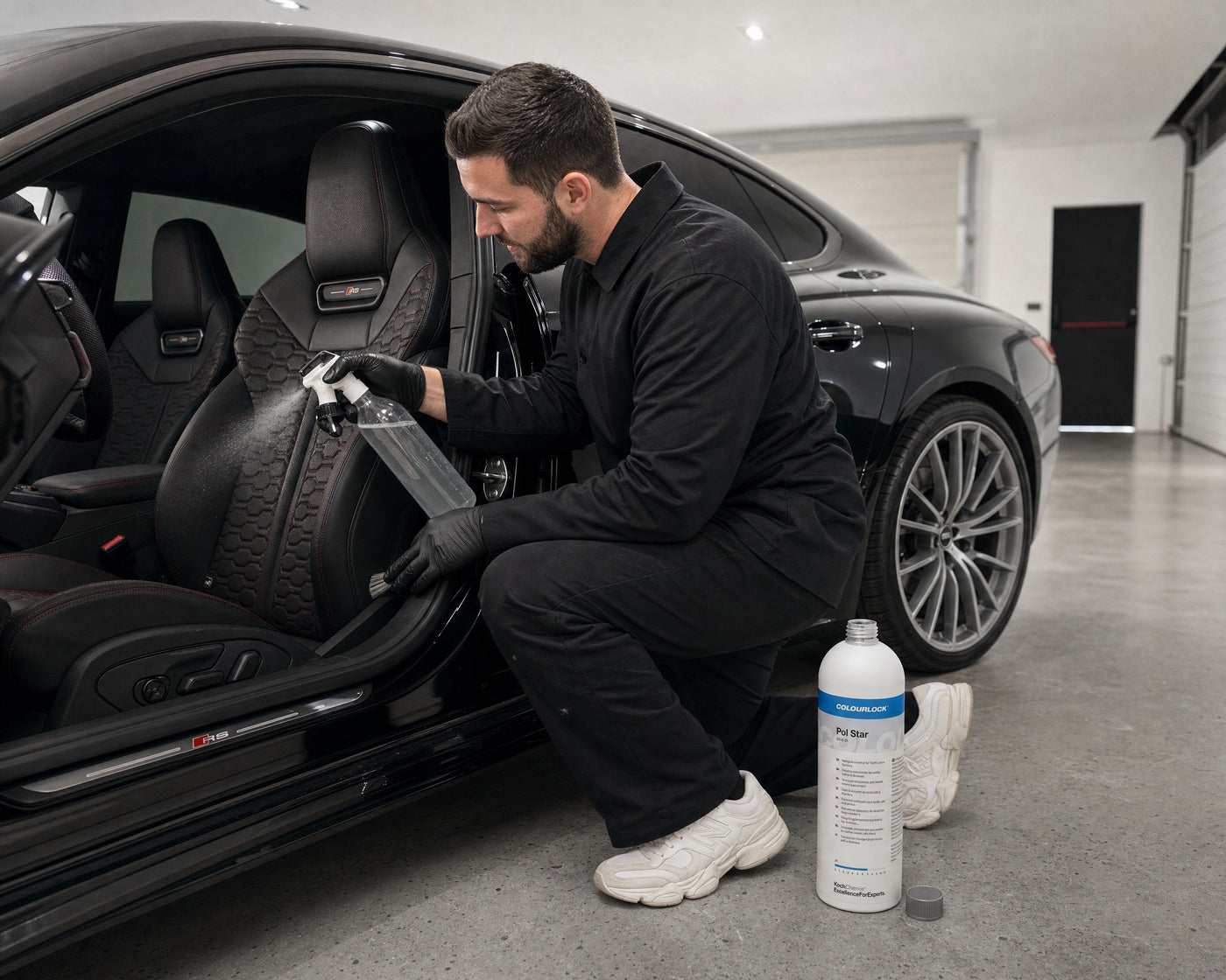 Detailing1 Hero: Textil & Polster — Polster, Alcantara & Leder reinigen (Desktop)