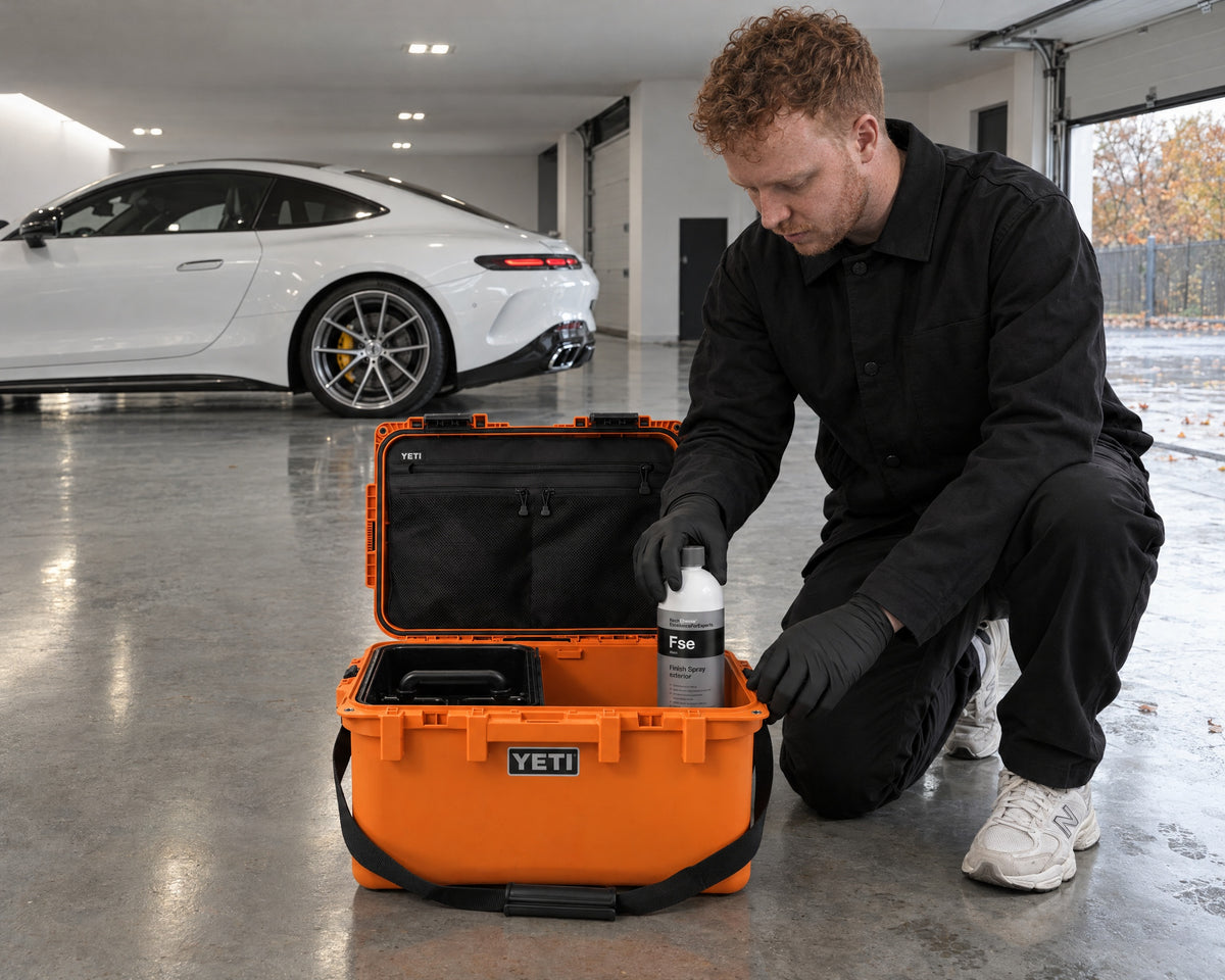 Detailing1 Hero: Aufbewahrungsboxen — Chemie richtig lagern — frostempfindliche Flaschen in der Box ins Haus (Desktop)