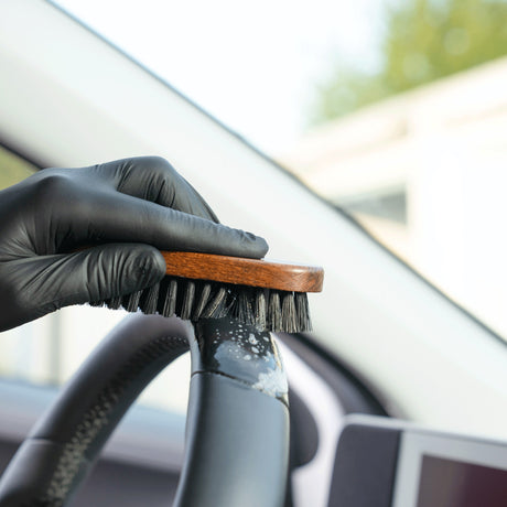 Restoring a leather steering wheel — COLOURLOCK